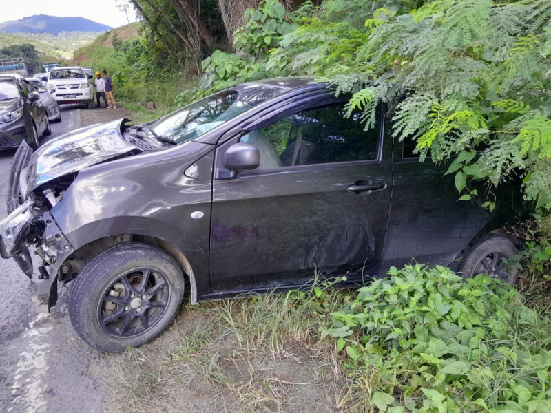 One killed, five injured in two-vehicle collision in Lahad Datu
