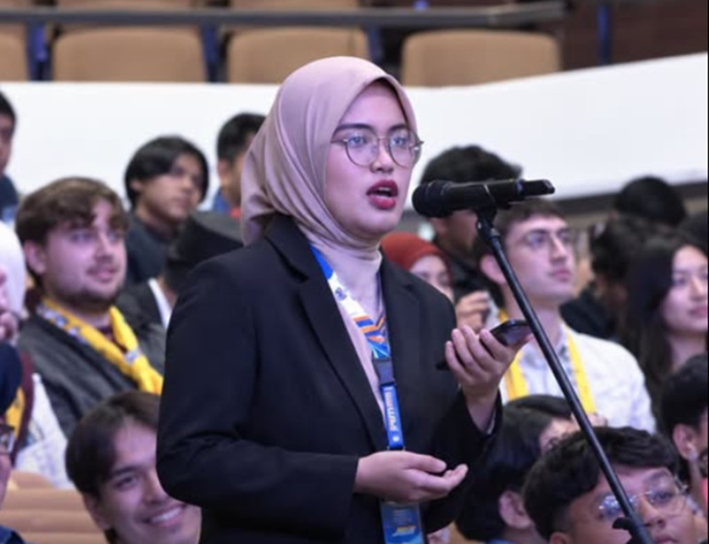 UM urged to spare student disciplinary action over criticism of Najib donation drive