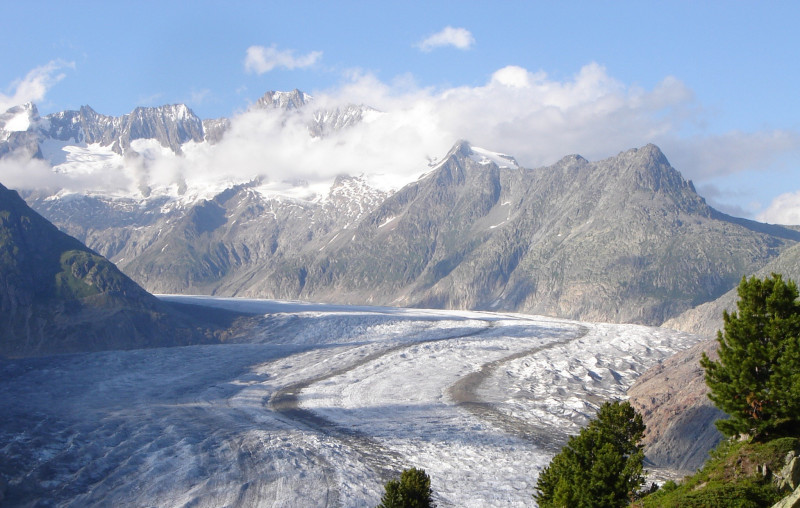 1968 plane wreckage found on Swiss glacier