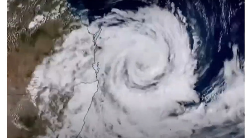 Thousands in Australia told to evacuate as Tropical Cyclone Alfred nears east coast