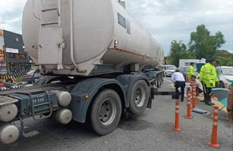 Woman, 21, killed after motorcycle crushed by trailer in Alor Setar