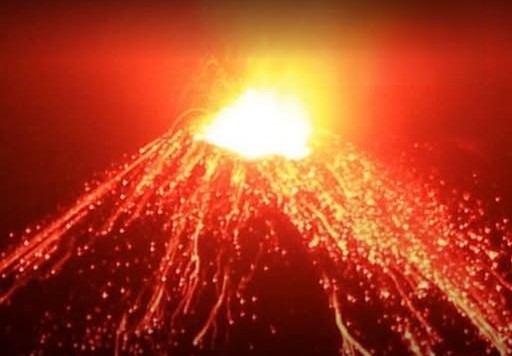 Mount Anak Krakatau eruption disrupts 209 flights at Jakarta airport