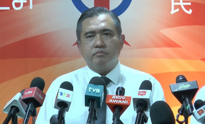 [UPDATED] Zahid’s corruption case won’t be discussed in cabinet: Loke