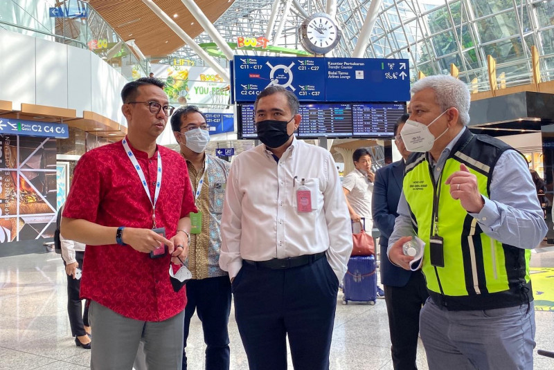 Ministers have VIP access to KLIA’s security areas, says Loke after Tiong ruckus