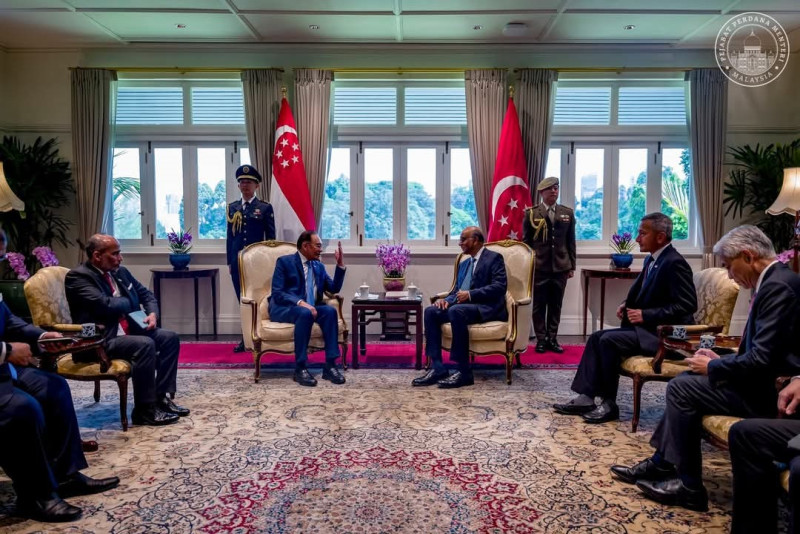 Anwar concludes Singapore visit with renewed commitment to regional ties