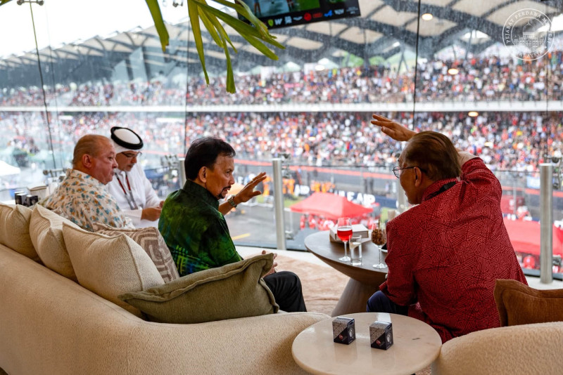 Sepang draws record crowd as Bahrain GP puts Malaysia back on F1 map