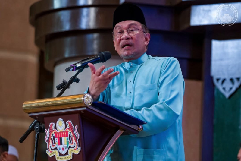 “I will not resign, my duty is to serve the people and nation” - Anwar