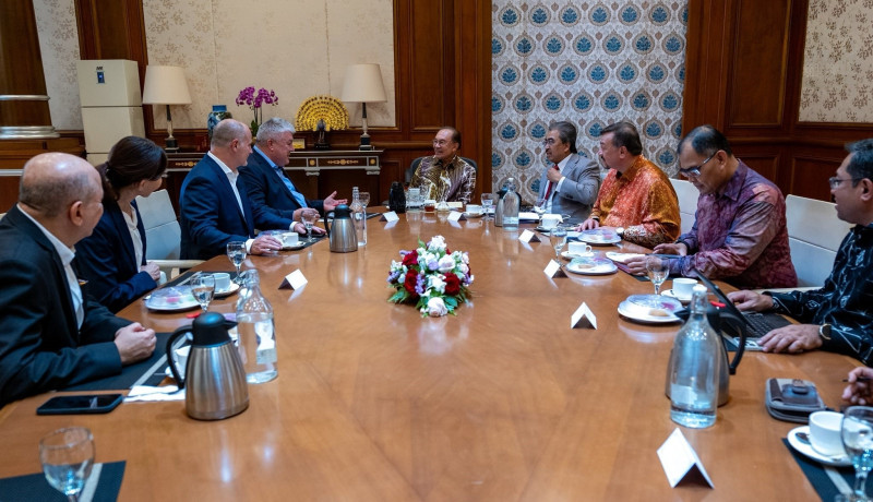PM Anwar pledges backing for high-quality investments 