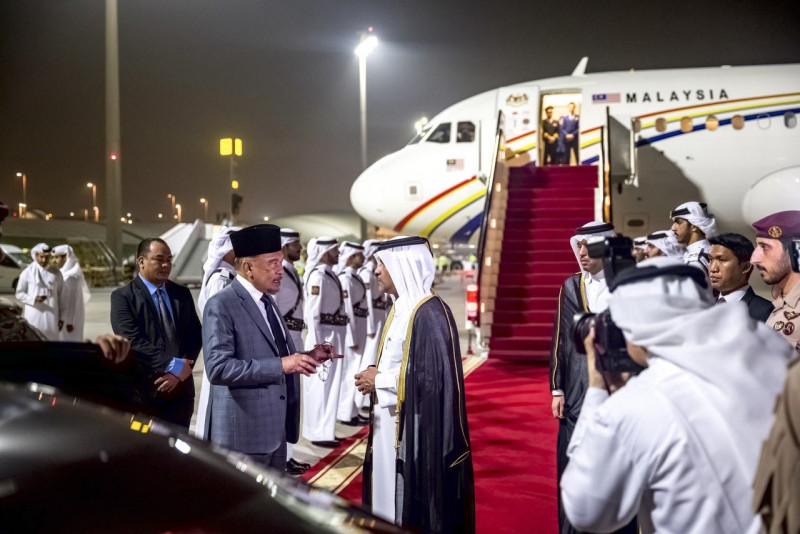 Anwar arrives in Doha for emergency Arab-Islamic Summit on Israeli strike on Qatar