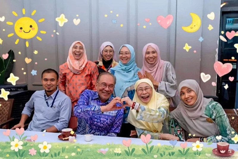 Anwar calls for recognition of women’s crucial role in nation-building