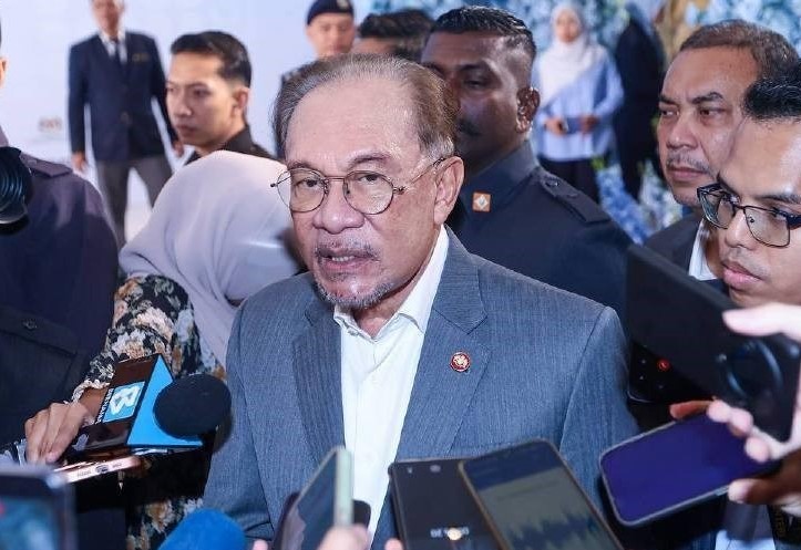 Anwar orders swift deportation of Israelis if Forest City claims are proven