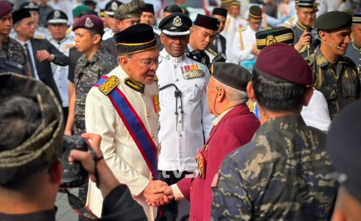 Anwar calls on Malaysians to honour heroes' sacrifices as nation commemorates Warriors' Day