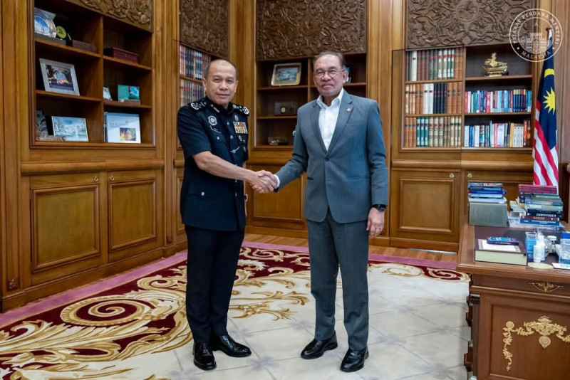 Police urged to maintain professionalism and prioritise people’s welfare - Anwar