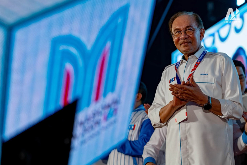 Anwar vows Tabung Haji act overhaul