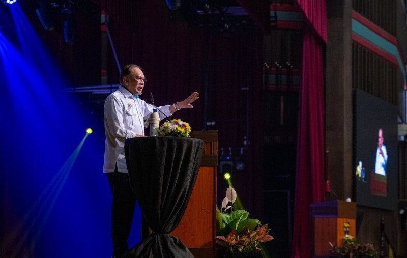 Malaysia’s reform agenda hinges on Anwar’s election mandate, warns OCBC