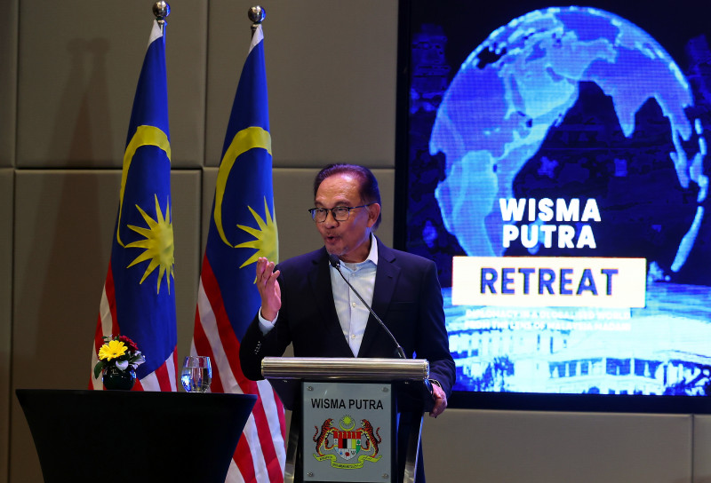 Anwar wants Asean to find more effective solutions for Myanmar crisis