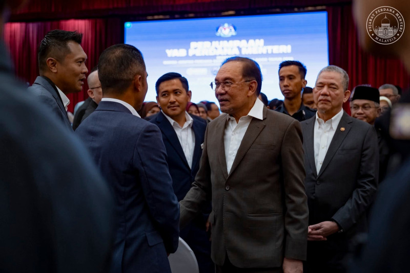 PM warns against ‘AI productivity paradox’ in Malaysia’s digital push