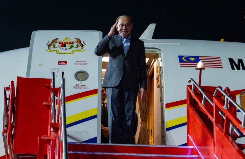 Anwar pushes Malaysia-Kerala economic ties