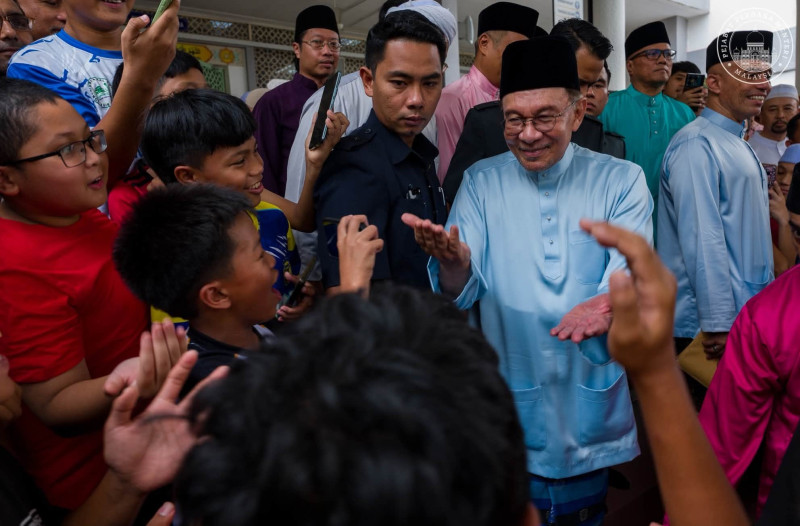 PM demands government discipline as public funds face greater scrutiny