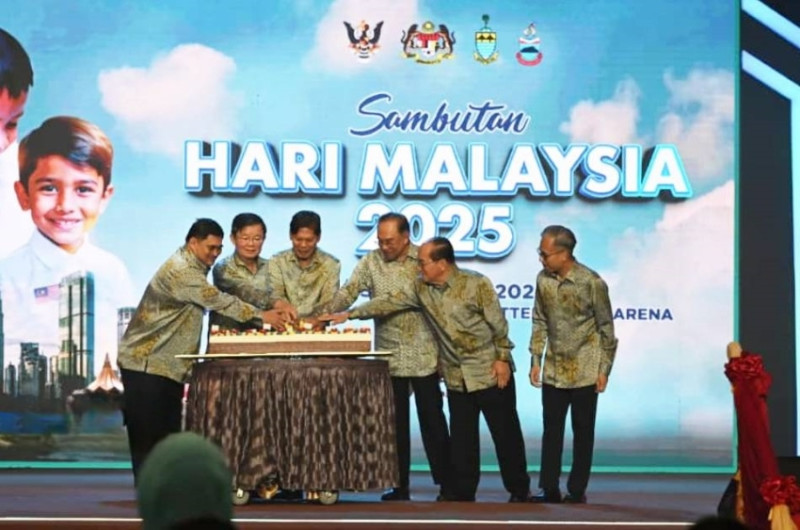 Anwar urges unity among sovereign nations, warns against extremism and division