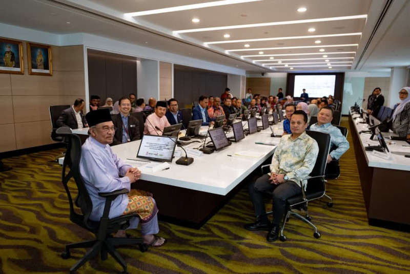 PM calls for adoption of cutting-edge technology by NRES for mapping and enforcement