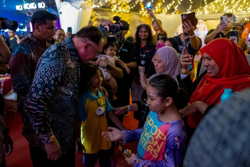 Anwar Ibrahim moved by Malaysia’s cultural unity at “Our Malaysia Story” event