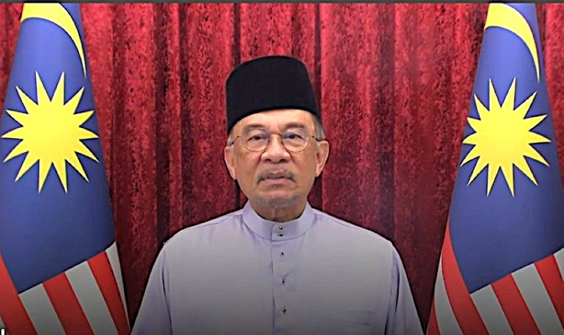 Anwar delivers message of unity, integrity, and humanity for Aidilfitri