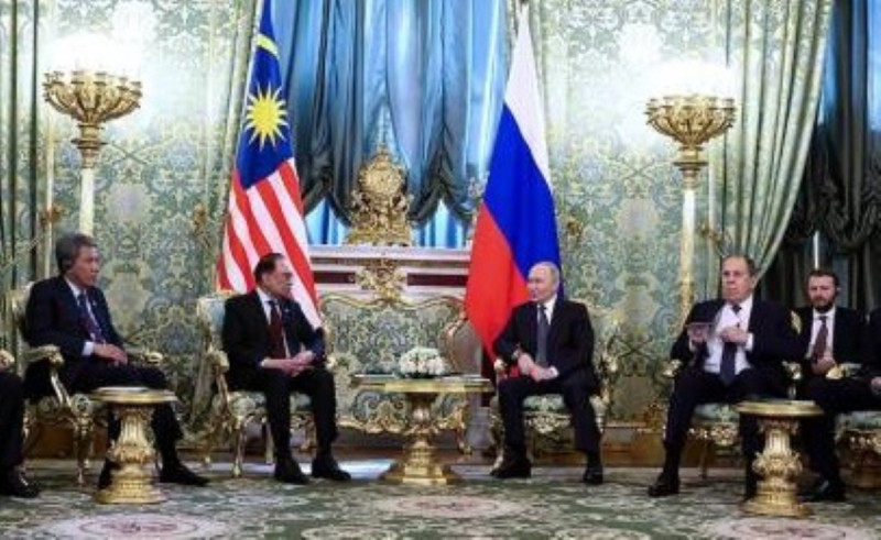 Putin: Russia-Malaysia relations growing with focus on deeper cooperation