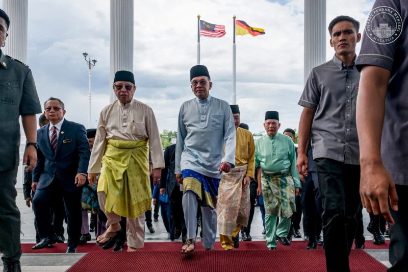 Federal government reaffirms commitment to harmonious dialogue with Sabah and Sarawak