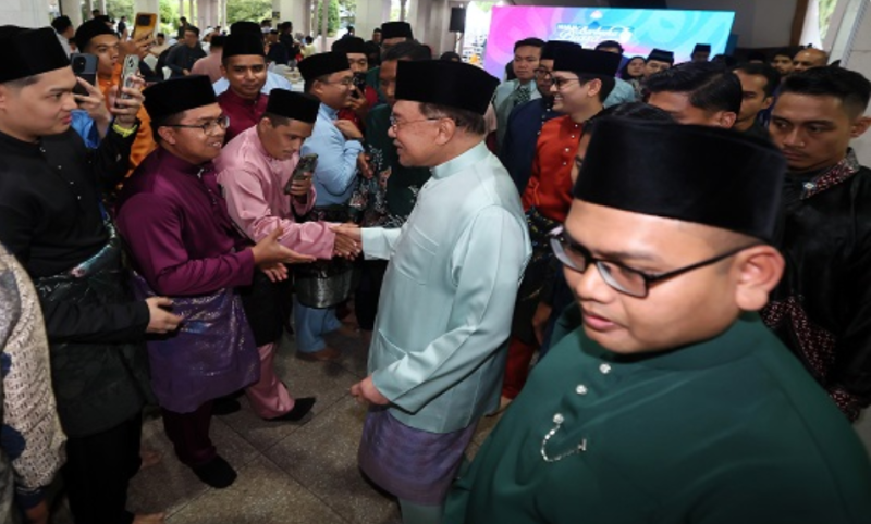 Malaysia weighing response to new US tariffs after Supreme Court ruling