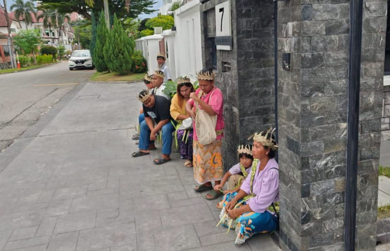 Anwar to take Sungai Cot Orang Asli land dispute to Pahang govt
