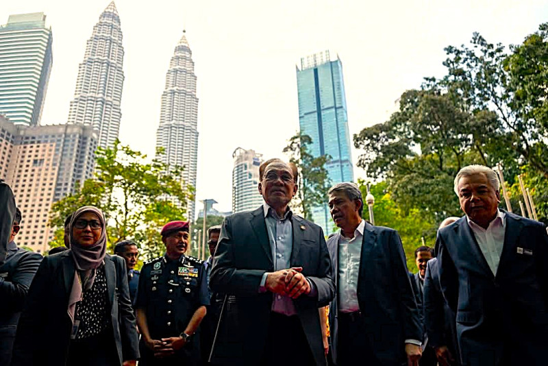 A cautious strategy critical in response to US tariffs, says PM