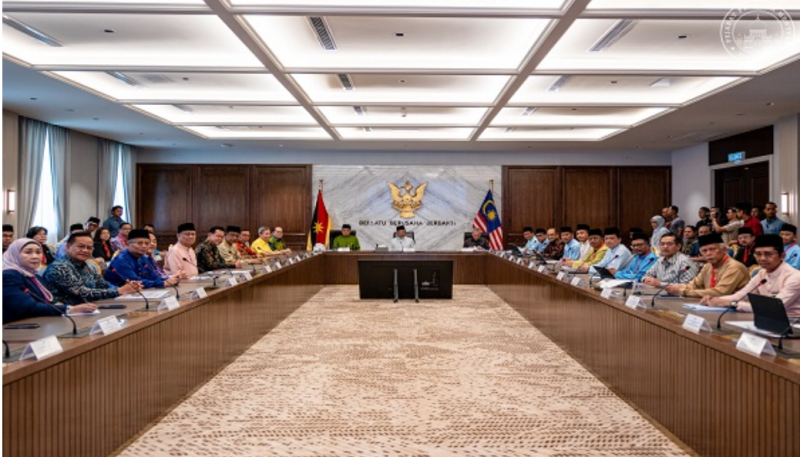 Anwar chairs Sarawak development meeting to strengthen Federal–State coordination