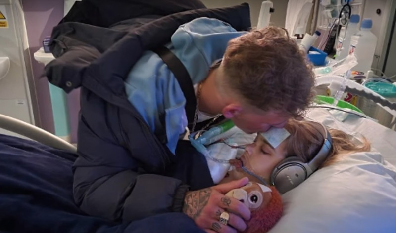 Parents of UK boy in right to life case lose final bid for hospice care