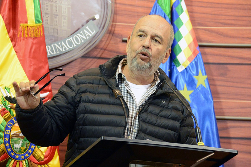 Bolivian ex-minister pleads guilty to US bribery scheme
