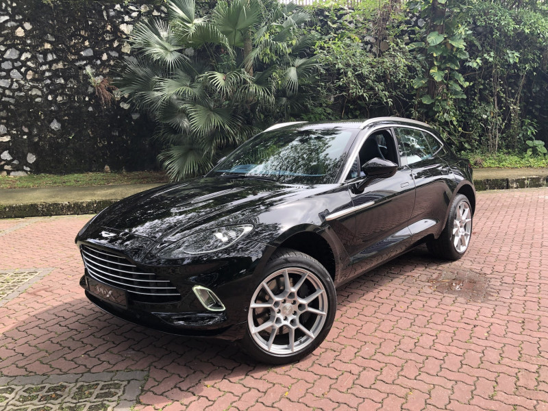 Aston Martin DBX test drive review