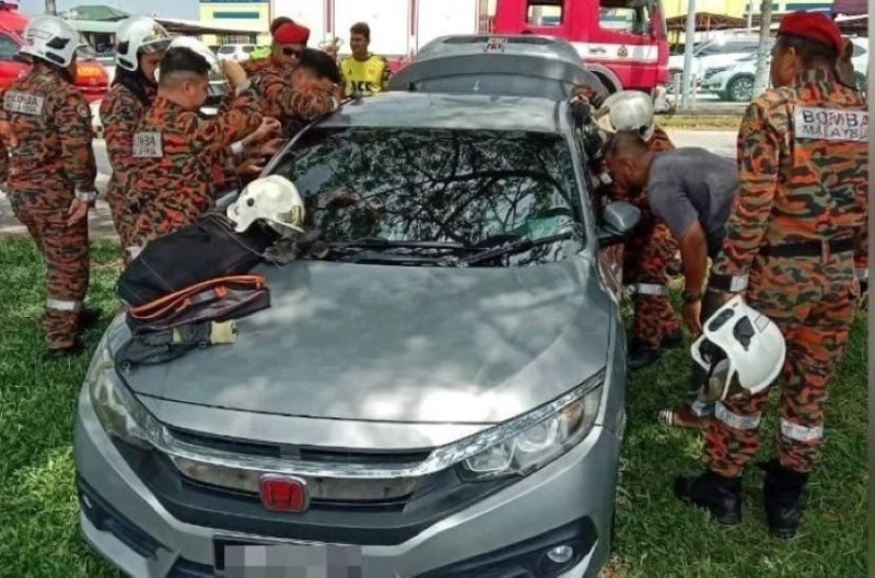12-month-old baby rescued after being locked inside car in Taiping