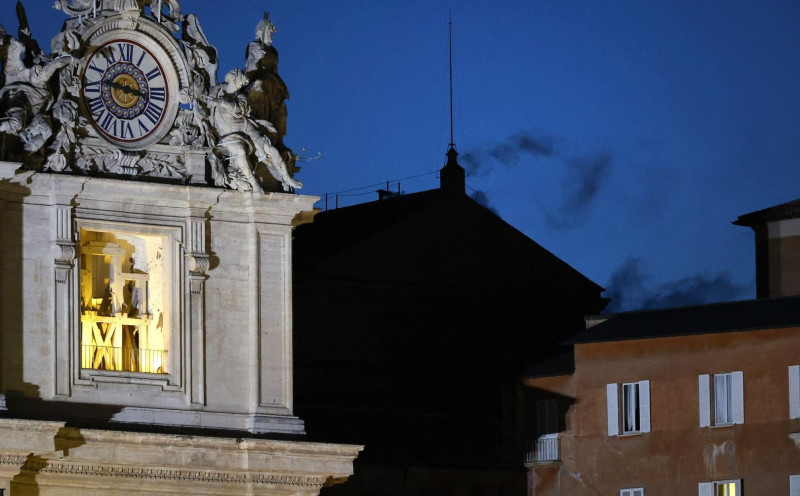 Black smoke signals no pope elected in first conclave vote