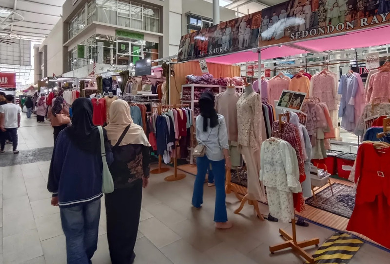 Shoppers surge into Bangi fashion hub as Lunar New Year break sparks early Eid Al-Fitr retail fever