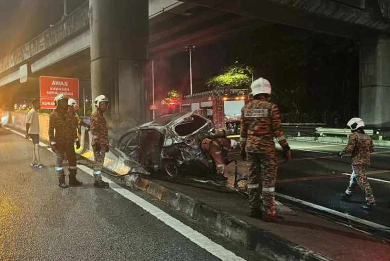 Banking colleagues killed after car bursts into flames in early-morning Kuala Lumpur crash