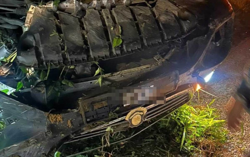 Kuala Besut Assemblyman escapes injury in early morning crash en route to PAS Congress
