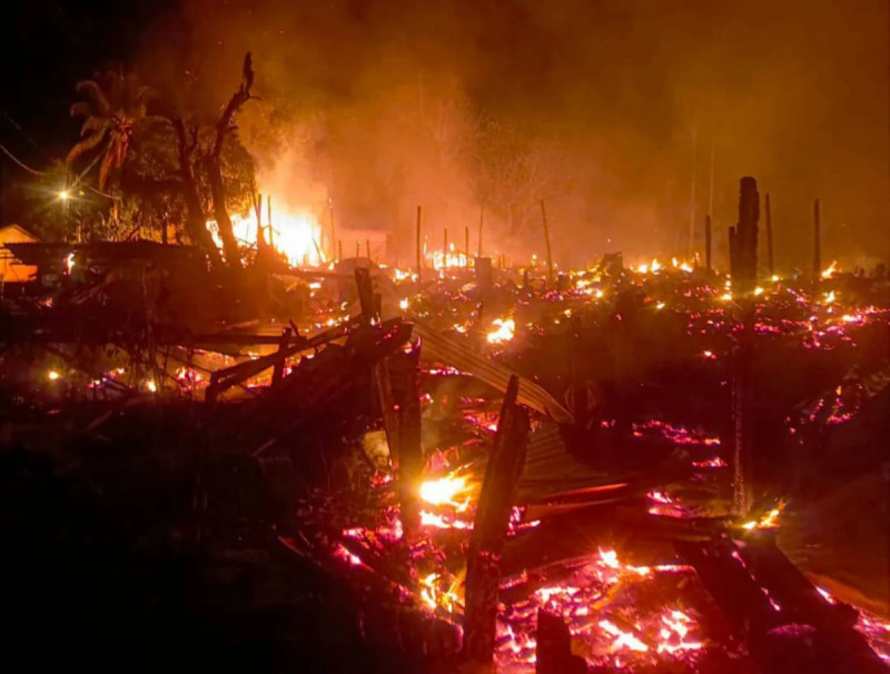 One killed as fire destroys squatter settlement in Bintulu Division