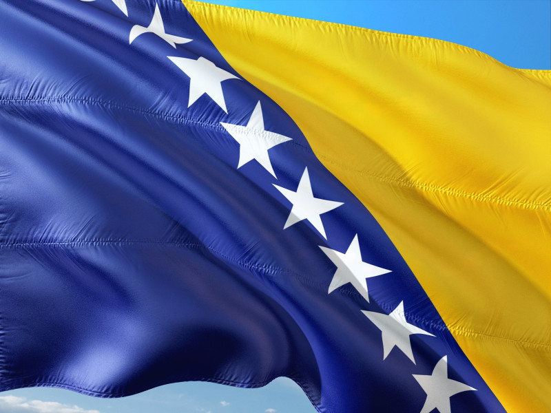EU to examine granting candidate status for Bosnia