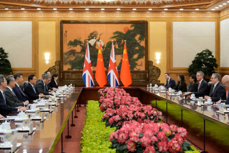 Starmer seeks ‘sophisticated relationship’ with China on landmark Beijing visit