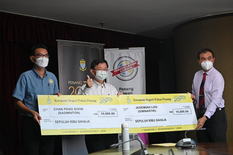 Peng Soon and Jeremiah receive RM10,000 incentive for the Olympics