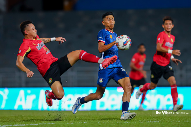 Super League: dramatic end as Deers triumph 2-1 over PDRM 