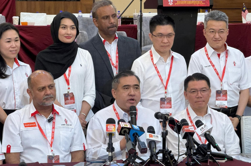 DAP considered cabinet resignations before Loke persuaded Nga, other leaders to stay