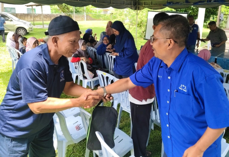 Mohamad Yusri hits the ground running after Ayer Kuning by-election victory
