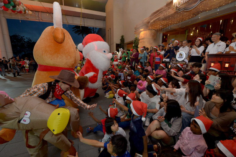 Children feted to an evening of Christmas joy and cheer
