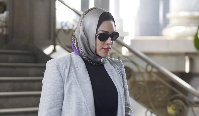 Widow of late Bung Moktar seeks to drop charges over alleged bribes